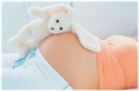 Підвищений тонус матки при вагітності у третьому триместрі: симптоми, причини, лікування