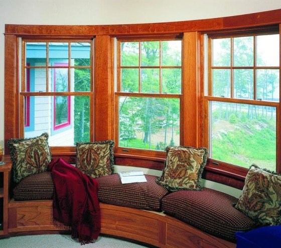 Плюси і мінуси деревяних вікон, їх перевага над пластиковими вікнами
