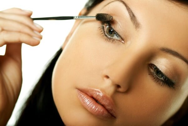 Як зробити гарний макіяж і підкреслити зелені очі