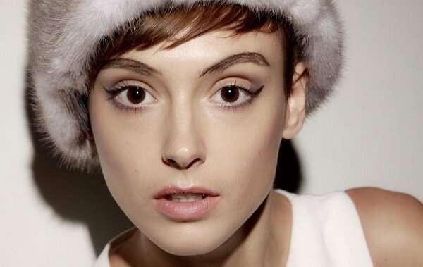 Гарний макіяж для карих очей: якою повинна бути косметика