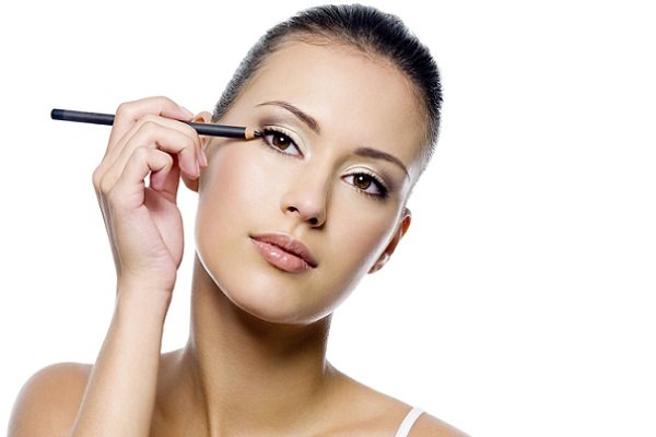 Гарний макіяж для карих очей: якою повинна бути косметика