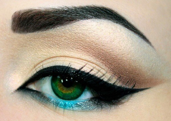 Як правильно зробити макіяж в зелених тонах для зелених очей