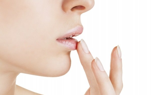 Як візуально збільшити губи і яка косметика для цього потрібна