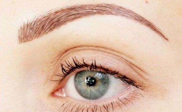 Чим відрізняється перманентний макіяж брів від нанесення татуажу