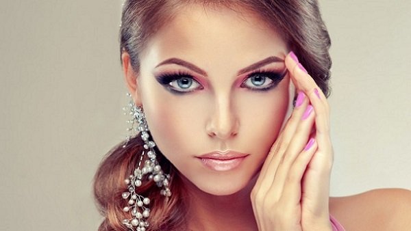 Олівець для брів: як вибрати потрібний відтінок за кольоротипом