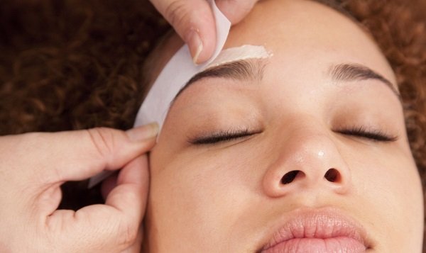 Брови: як вибирається і коригується форма в домашніх умовах