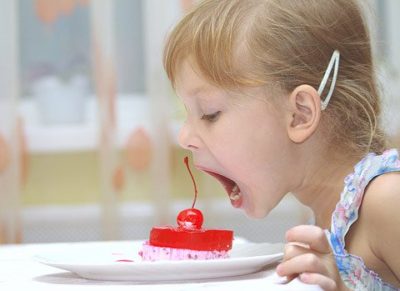 Алергія на солодке у дітей і дорослих: симптоми і лікування