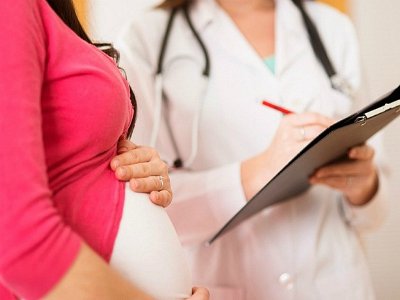 Болить кишечник під час вагітності: що робити?