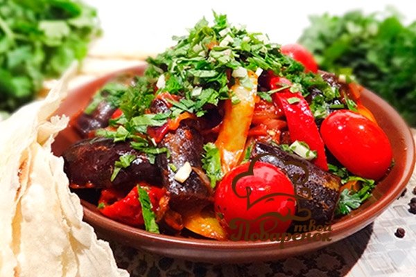 Вірменський салат з баклажанів на зиму   покроковий рецепт