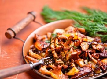 Як посмажити картоплю з лисичками на сковороді   покроковий рецепт