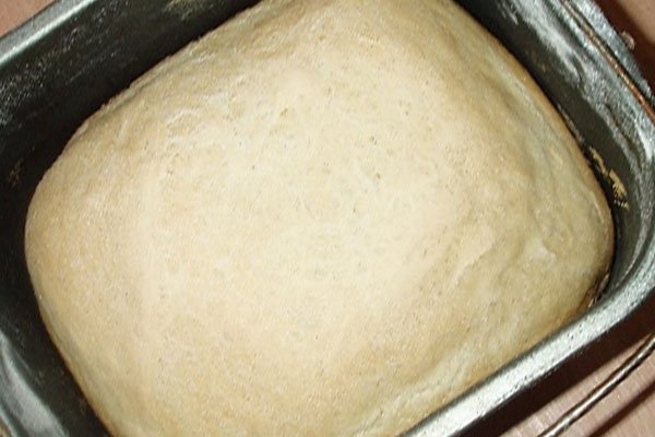 Покроковий рецепт звичайного хліба для хлібопічки