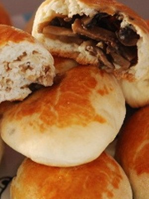 Пиріжки з куркою і грибами   покроковий рецепт
