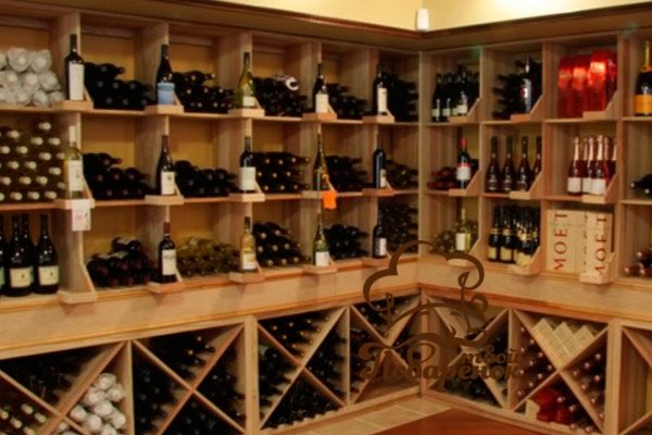 Як правильно зберігати вино в закритій пляшці