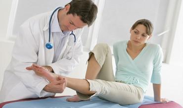 Німіють пальці на ногах: причини, методики лікування, коли необхідно звернутися до лікаря