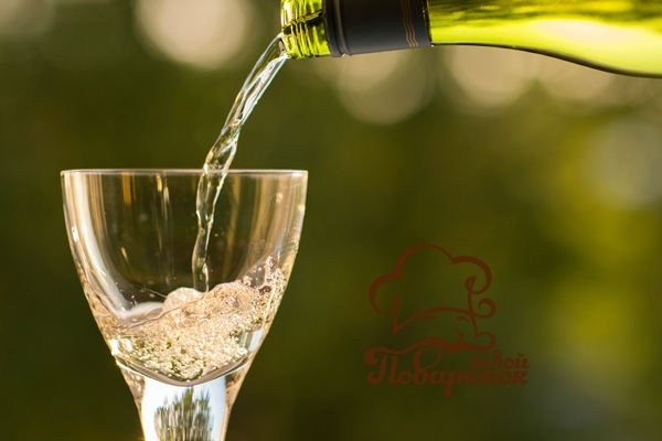Як підвищує або знижує тиск біле вино