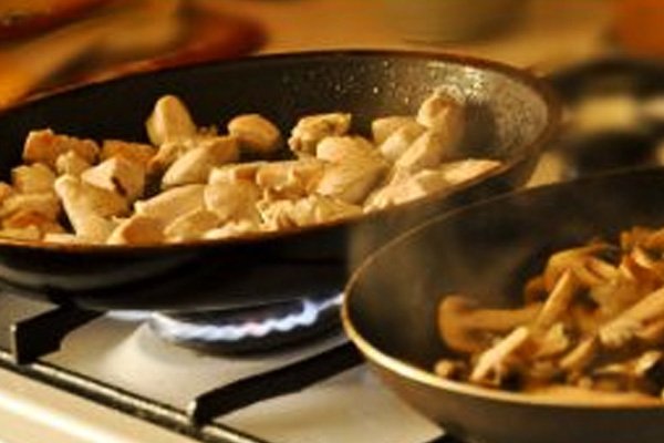 Пиріжки з куркою і грибами   покроковий рецепт
