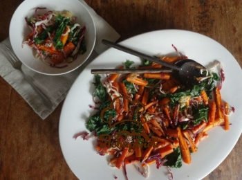 Салат з морською капустою і корейською морквою   покроковий рецепт