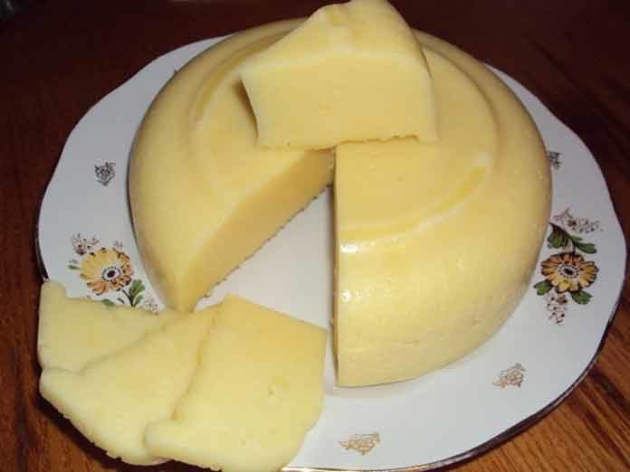 Рецепт домашнього твердого сиру