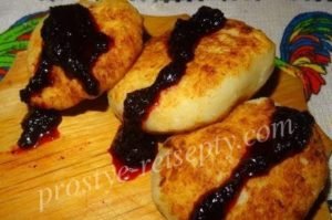 Смачні сирники з сиру: рецепт з фото покроково на сковороді пишні