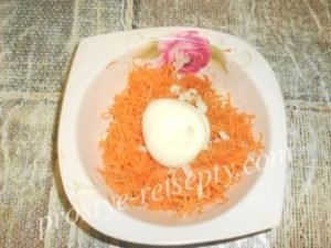 Салат Коханка з буряком і морквою: рецепт фото