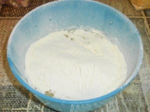 Дріжджовий пиріг з яблуками: рецепт з фото покроково в духовці