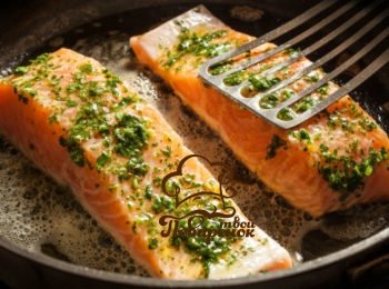 Як смачно посмажити стейк із сьомги на сковороді   покроковий рецепт