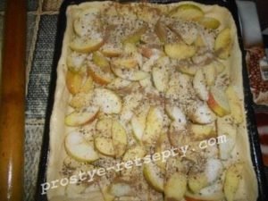 Дріжджовий пиріг з яблуками: рецепт з фото покроково в духовці
