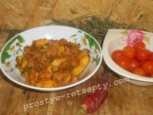 Азу по татарськи з солоними огірками з свинини: рецепт з фото