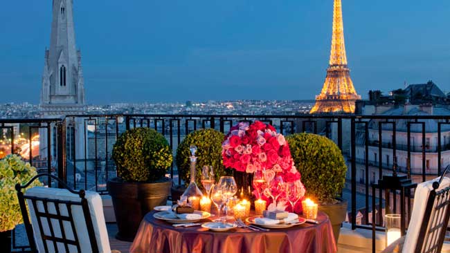 Що подарувати на срібне весілля батькам і друзям, подарунок на 25 років весілля