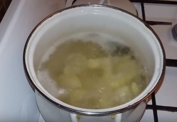 Картопля по селянськи в духовці. 5 покрокових рецептів картоплі по селянськи в духовці
