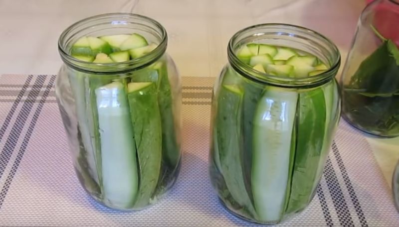Мариновані кабачки на зиму — пальчики оближеш