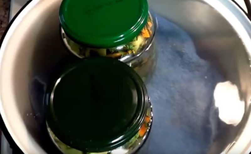 Мариновані кабачки на зиму — пальчики оближеш