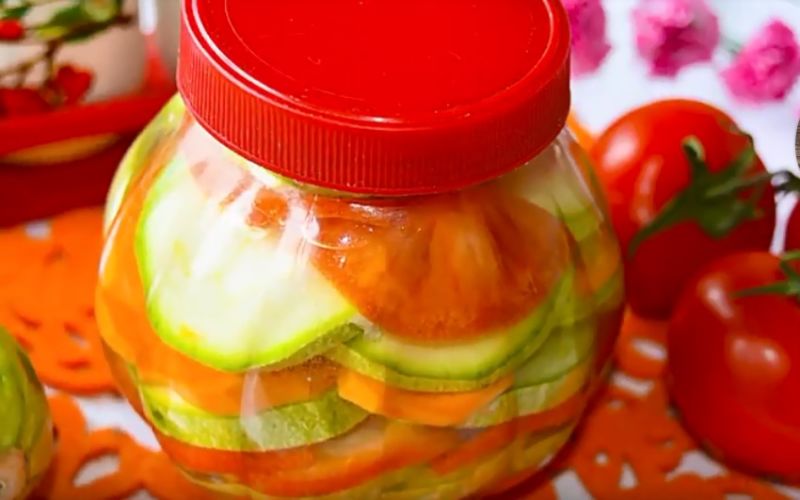 Мариновані кабачки на зиму — пальчики оближеш