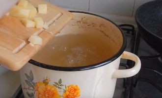 Дієтичний суп з яловичини. Простий перевірений рецепт!