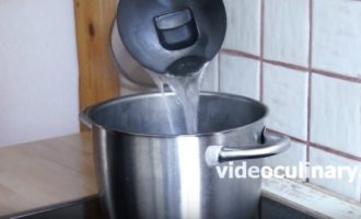 Грибний суп з яловичиною. Готуємо просто і смачно!