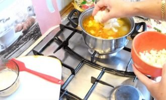 Грибний суп з рисом за 25 хвилин   простий рецепт! Смачно по домашньому
