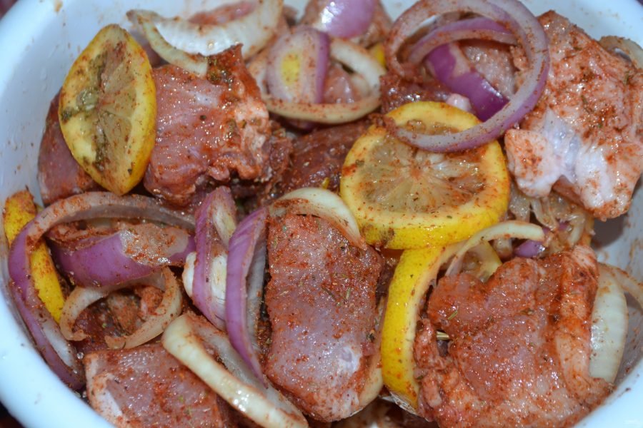 Як маринувати шашлик зі свинини   9 рецептів