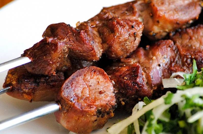 Як маринувати шашлик зі свинини   9 рецептів