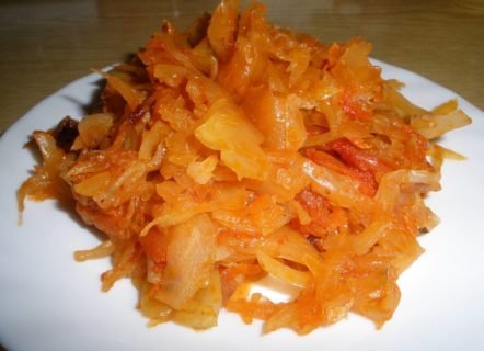 Як загасити капусту в сковороді, в мультиварці і каструлі   10 рецептів приготувати смачно і швидко