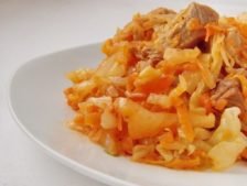 Як загасити капусту в сковороді, в мультиварці і каструлі   10 рецептів приготувати смачно і швидко