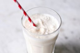 Як зробити молочний коктейль   8 рецептів