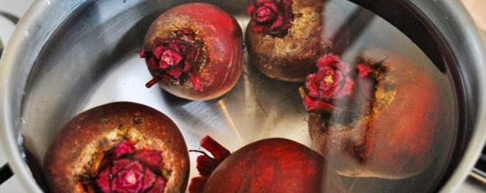 Як 👩🍳 варити буряк і зрозуміти, що вона готова: ознаки і рецепти