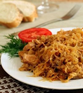 Капуста тушкована з куркою   7 рецептів