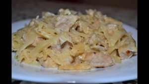 Капуста тушкована з куркою   7 рецептів