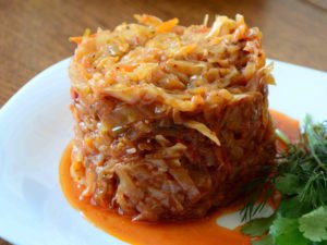 Капуста тушкована з куркою   7 рецептів