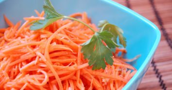 Морква по корейськи 4 рецептів в домашніх умовах