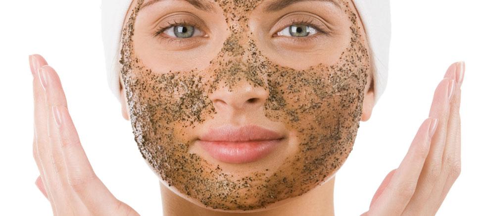 Про позбавлення від лущення шкіри на обличчі в домашніх умовах: що потрібно робити