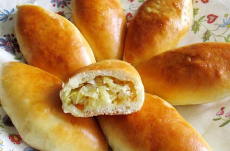 Пиріжки з капустою смажені на сковороді   5 смачних і простих рецептів