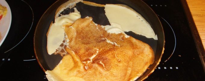 Чому 🥞 млинці прилипають до сковороди   8 основних причин