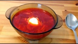 Рецепт борщу з буряками й капустою